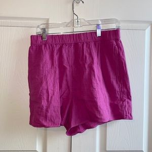 Size medium hot pink comfy shorts.